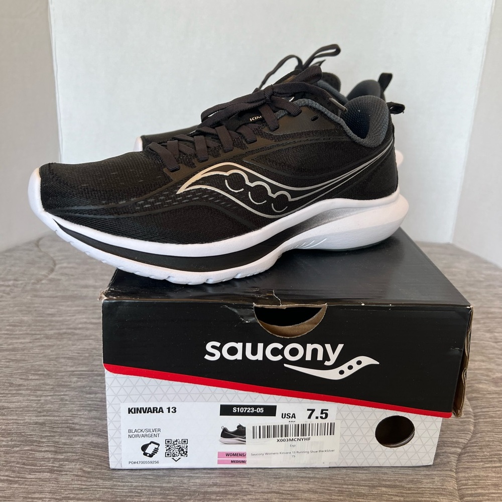 Saucony Kinvara13 SIZE 7.5. Worn once inside only. Black sneakers